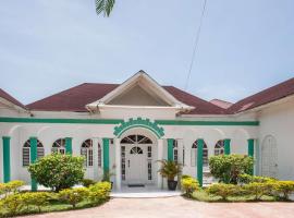 Diamond Villa Guest House, hotell i Montego Bay