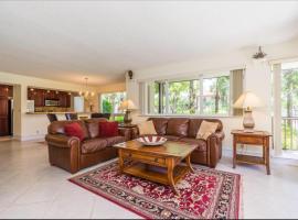 PGA National Resort Golf Villa - Luxurious Two Bedroom First Floor Water View, pet-friendly hotel in Palm Beach Gardens