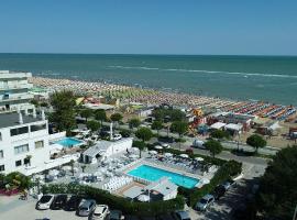 Hotel Promenade Universale, hotel with pools in Cesenatico
