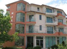 Makao Family Hotel, hotel a Ravda