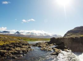 Fossardalur Guesthouse, hotel di Djúpivogur