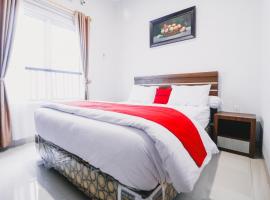 RedDoorz near Hermes Place Polonia Medan, sewaan penginapan di Medan