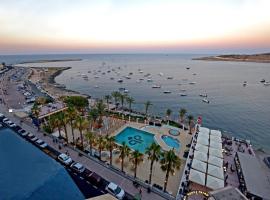 QAWRA Palace Resort & SPA, hotel u gradu 'St Paul's Bay'