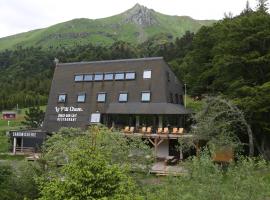 Gîte-Hôtel Le P'tit Cham, hotel in Le Mont-Dore