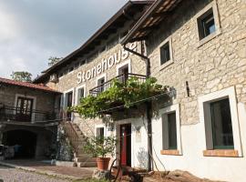 Stonehouse, pigus viešbutis mieste Nova Gorica