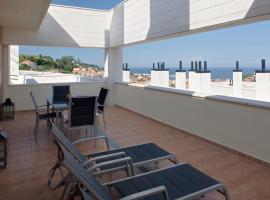 Ático con amplia terraza Nautilus II, hotell med parkeringsplass i Luanco