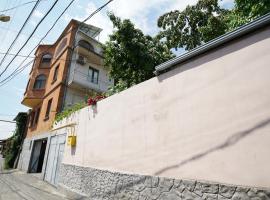 Nice house in the heart of the city, Hotel in Jerewan