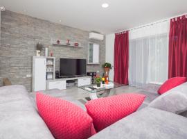 New brend app Matija, Hotel in Pinezići