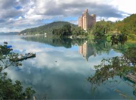 Miracolo View Hotel、魚池郷のホテル
