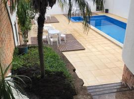 Hotel Masseilot, hotel u gradu Santana do Livramento