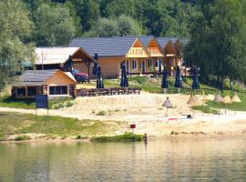 Osada Kryspinów, hotel en Cholerzyn