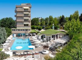 Hotel Pacific, hotel v Cattolice