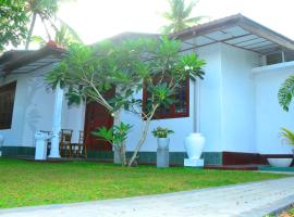 Seasand Holiday Home, ξενοδοχείο σε Kalutara