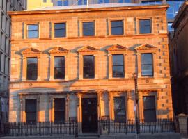 105 Mac Unique Apartments