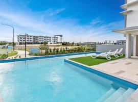 Aquarius Kawana, serviced apartment in Kawana Waters