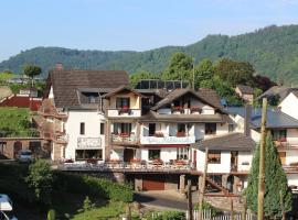 Haus Mühlenruh, hotel v destinaci Bruttig-Fankel