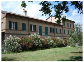 Agriturismo Valle Isola "La Tana del Gusto", hotel que aceita pets em Comacchio