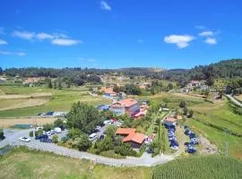 Quinta Da Fontinha、セロリコ・デ・バストのバンガロー