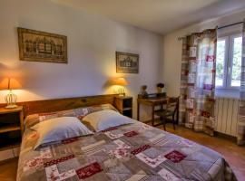 A Ghjuvellina, hotel near Ponte-Leccia Train Station, Piedigriggio