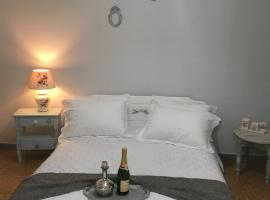 Villa Ermilia, cheap hotel in Kerveli