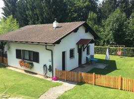 Ferienbungalow Weber, cabaña o casa de campo en Velden am Wörthersee