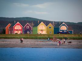 Chalets Valmont, hotel near Gaspésie National Park, Cap-Chat