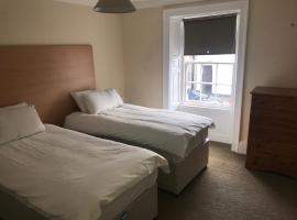 Smithyends Apartments, hotel with parking in Cumbernauld