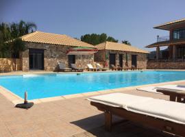 Almyra Holiday Village, hotel in Edipsos