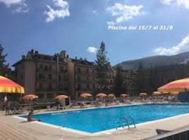 RESIDENCE ALTAIR Via Roma 13, hotel cerca de Capanna Brinn Triple Ski Lift, Ovindoli