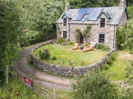 The Ferry House Cottage, sumarhús í Aberfeldy