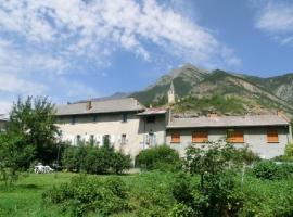 Lou Filadour rez de chaussée 5 personnes, hotel a Jausiers