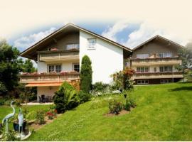 Pension Landhaus Hochfeld, hostal o pensión en Zwiesel