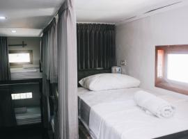 Mellow Hostel, hotell i Kuta Lombok