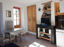 Appartement proche station, apartment in Luchon