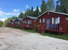 Lush's Cottages