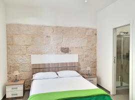 Blu Maris Sicilia Guesthouse, homestay in Marina di Ragusa