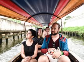 Jam Hostel Bangkok, hótel í Bangkok