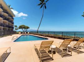 Kahana Reef Oceanfront Condos, hotel in Kahana