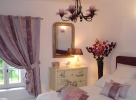 Mas De La Coucourde, bed and breakfast en Paluds de Noves