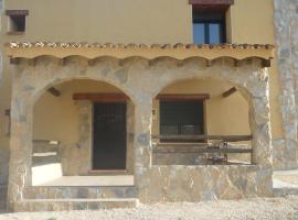 Casa la Peña, villa in Alpera