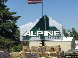 Alpine Lodge、レッド・ロッジのモーテル