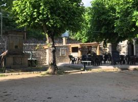 les tilleuls, hotel v destinaci Olivese