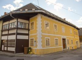 The 1882 Old House Vodnikova, koča v Bohinju