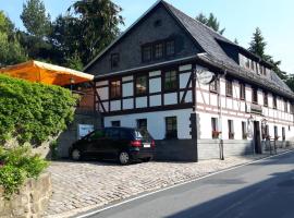 Meschkes Gasthaus Pension, hótel í Hohnstein