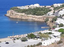 Mykonos Beachfront House with Sunset & Delos View, Hotel in Agios Stefanos