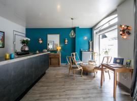 Hôtel Central – hotel w mieście Pau