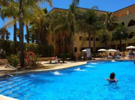 Playa Marina by Ĥ, hotel with parking in Isla del Moral