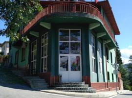 семеен хотел "НЕВЕН", hotel de playa en Momin Prohod