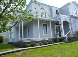 Ballymena House, hotel in Dunedin