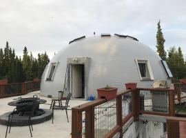 Delta Dome Home Basement Apartment, hotel with parking in Delta Junction